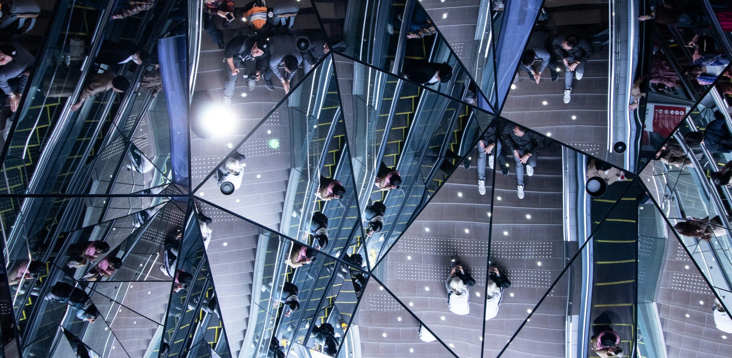 10 Ways to Spot Narcissists (So You Can Avoid Them)